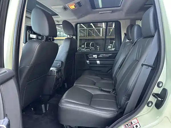 Land Rover Discovery 2014