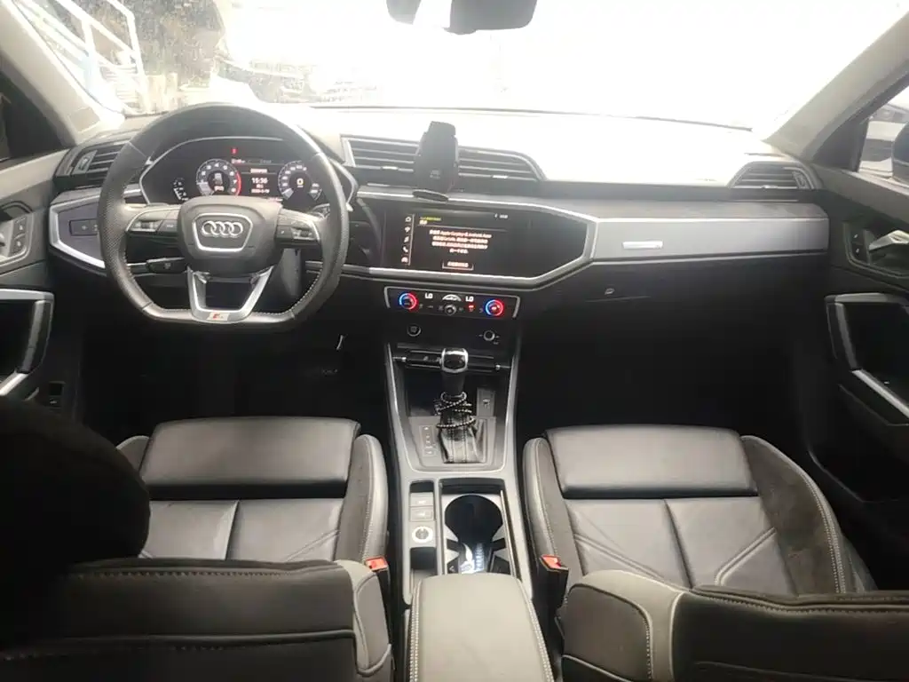 Audi Q3 Sportback 2021 — фото 6