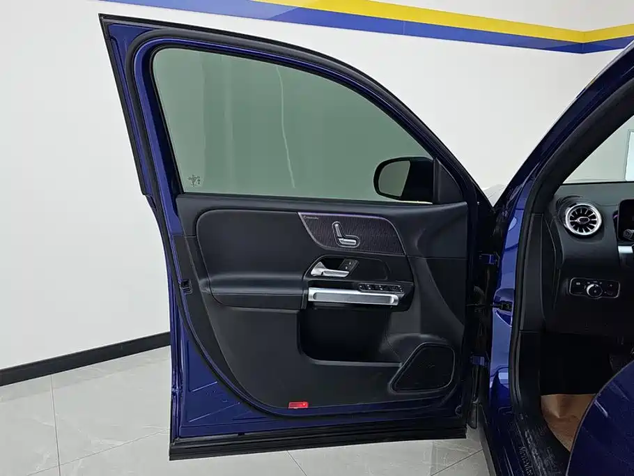Mercedes-Benz GLB 2020
