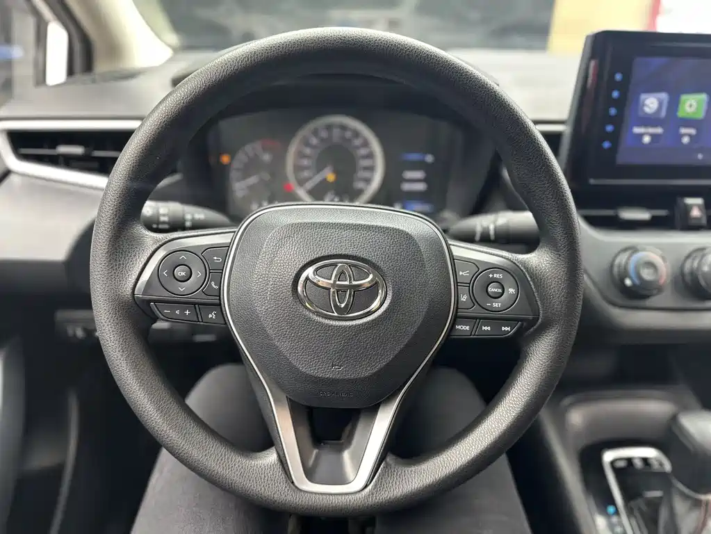 Toyota Corolla 2023 — фото 12