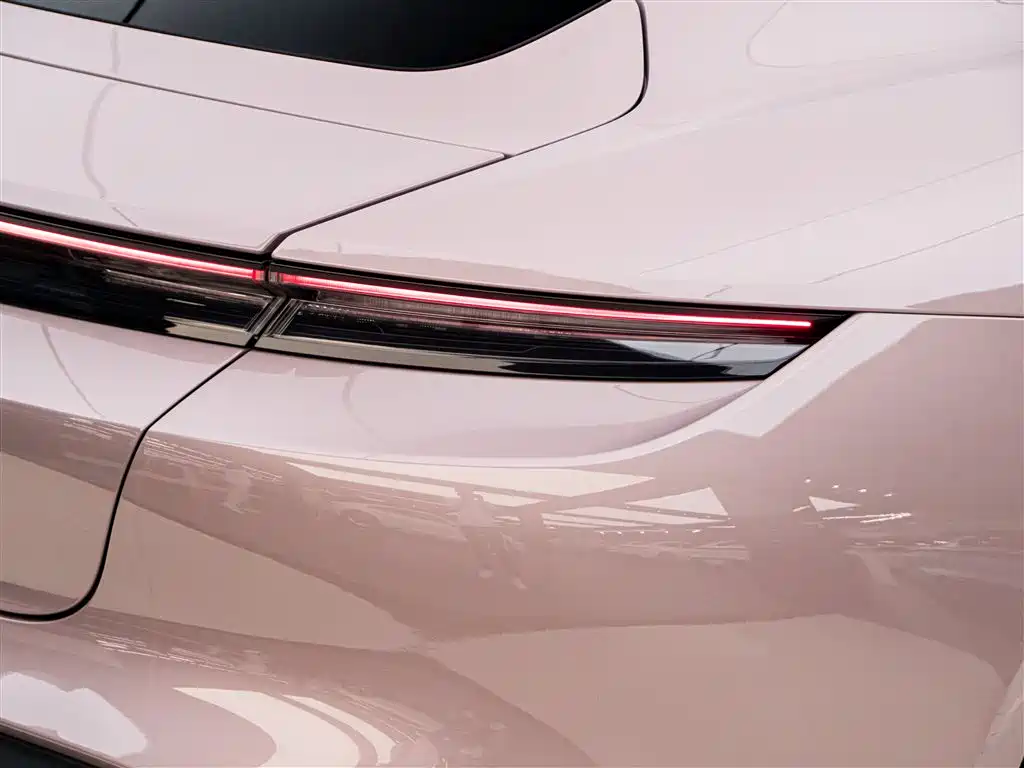 Porsche Taycan 2021 — фото 13
