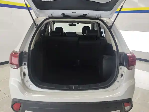 Mitsubishi Outlander 2018