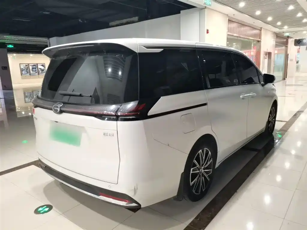 GAC Motor E8 PHEV 2024 — фото 7