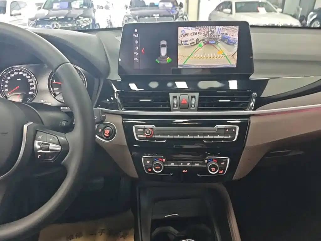BMW X1 2021 — фото 13