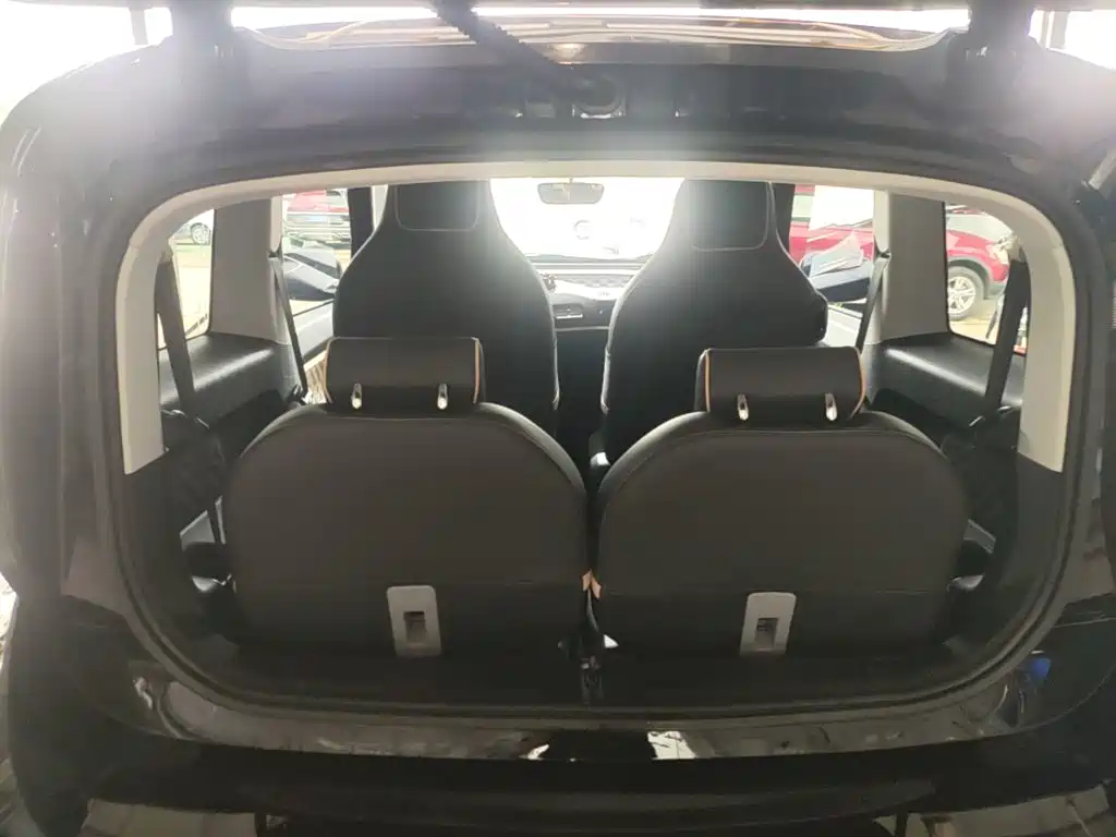 Baojun Kiwi EV 2022 — фото 19