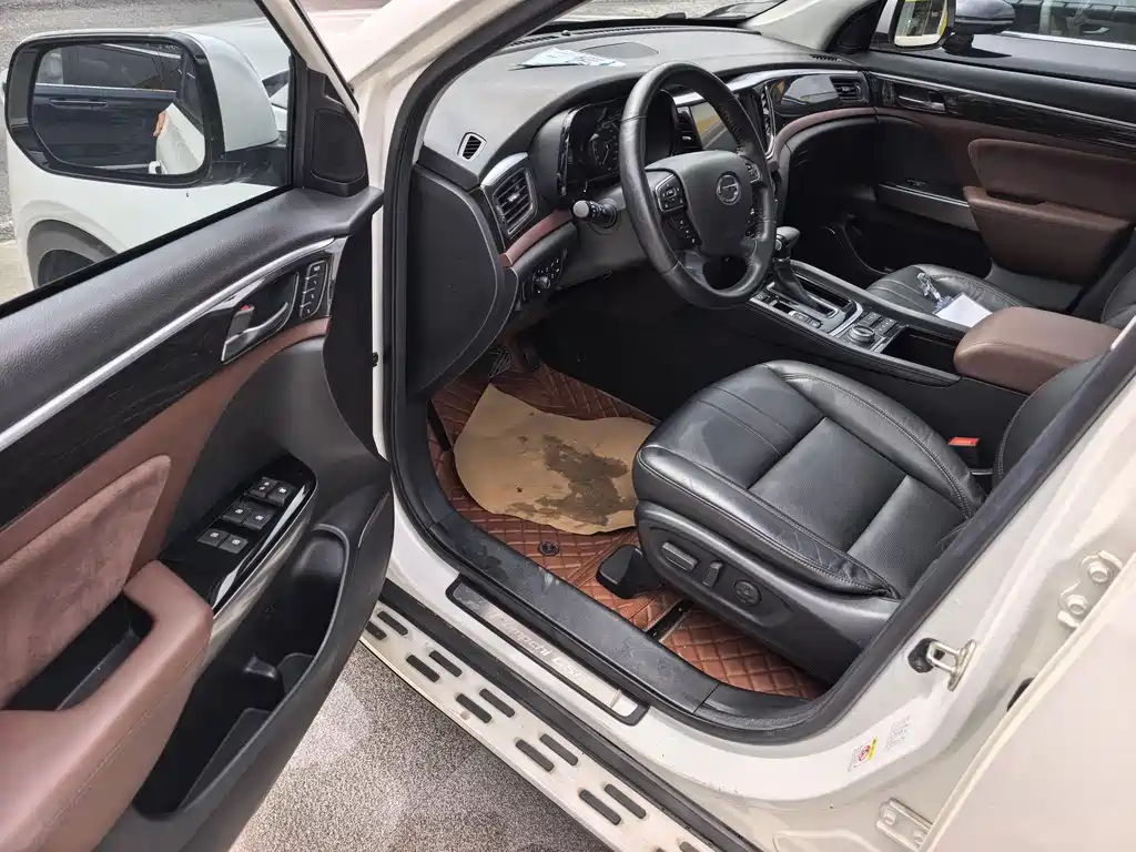 GAC Motor Trumpchi GS8 2018 — фото 4