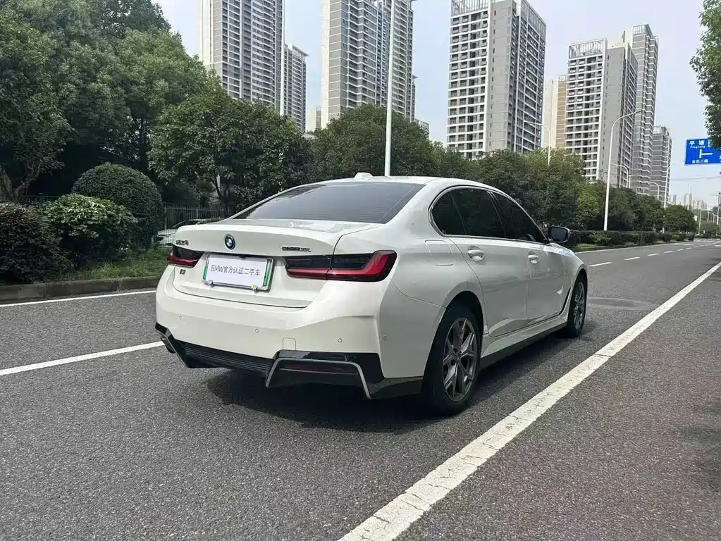 BMW i3 2023