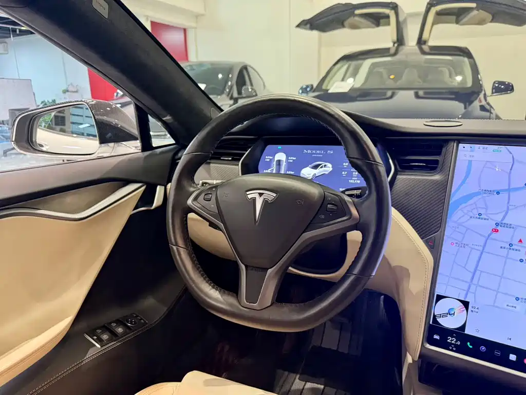 Tesla Model S 2020 — фото 7