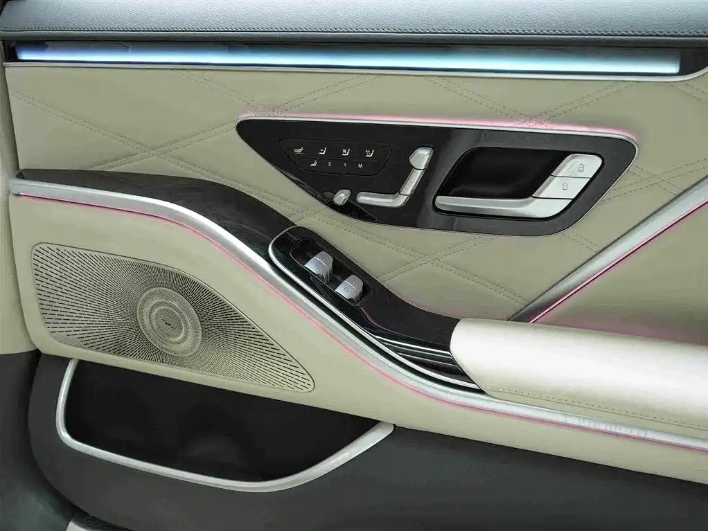 Mercedes-Benz Maybach S-Class 2025 — фото 19