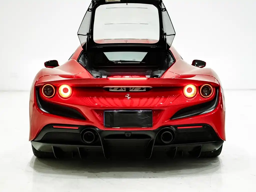 Ferrari F8 2022 — фото 5