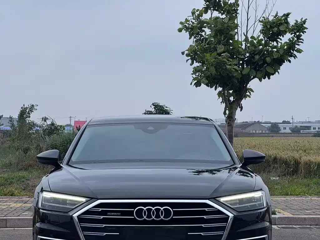 Audi A8 2019 — фото 2
