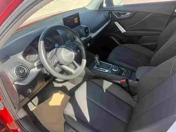 Audi Q2L 2020