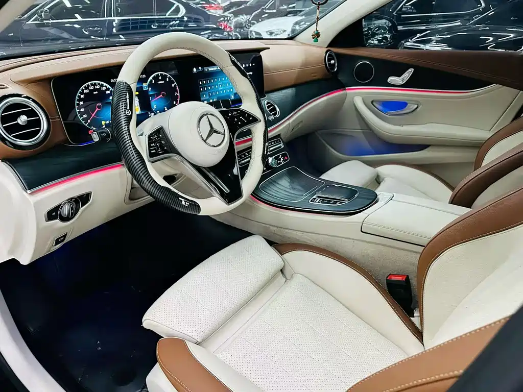 Mercedes-Benz E-Class 2023 — фото 6