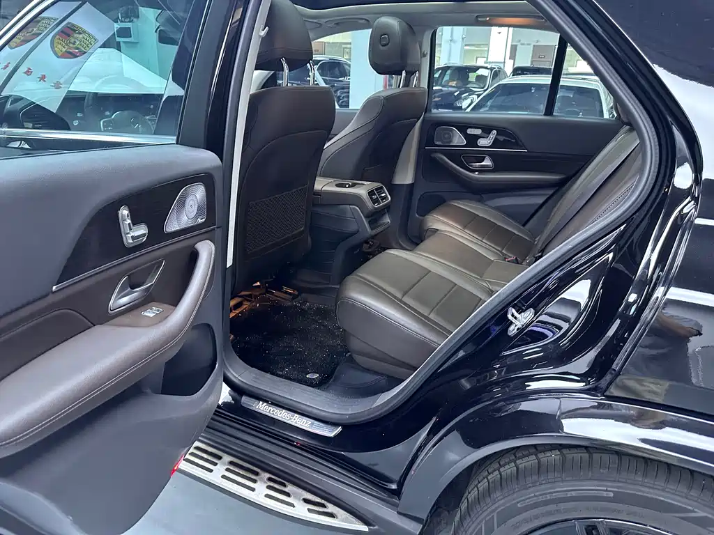 Mercedes-Benz GLE 2020 — фото 12