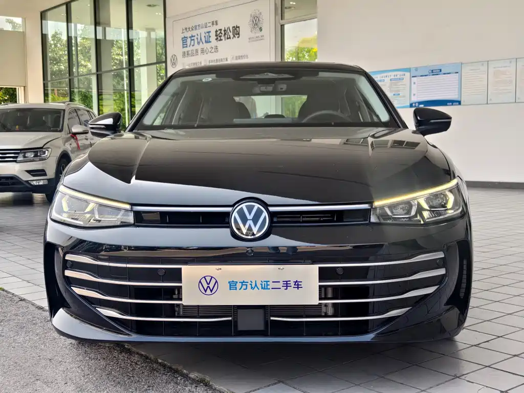 Volkswagen Passat 2024
