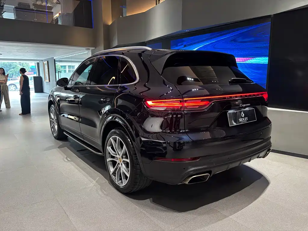Porsche Cayenne 2018 — фото 4