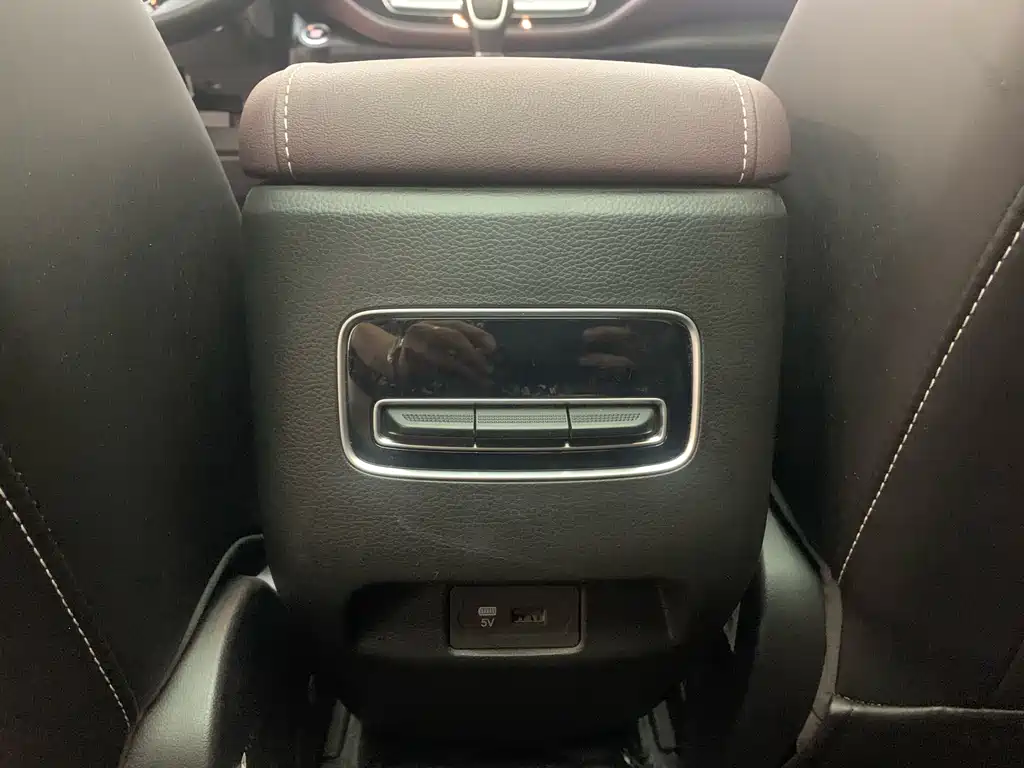 GAC Trumpchi M6 2022 — фото 11