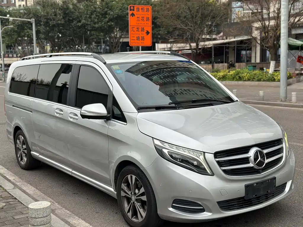 Mercedes-Benz V-Class 2017 — фото 3