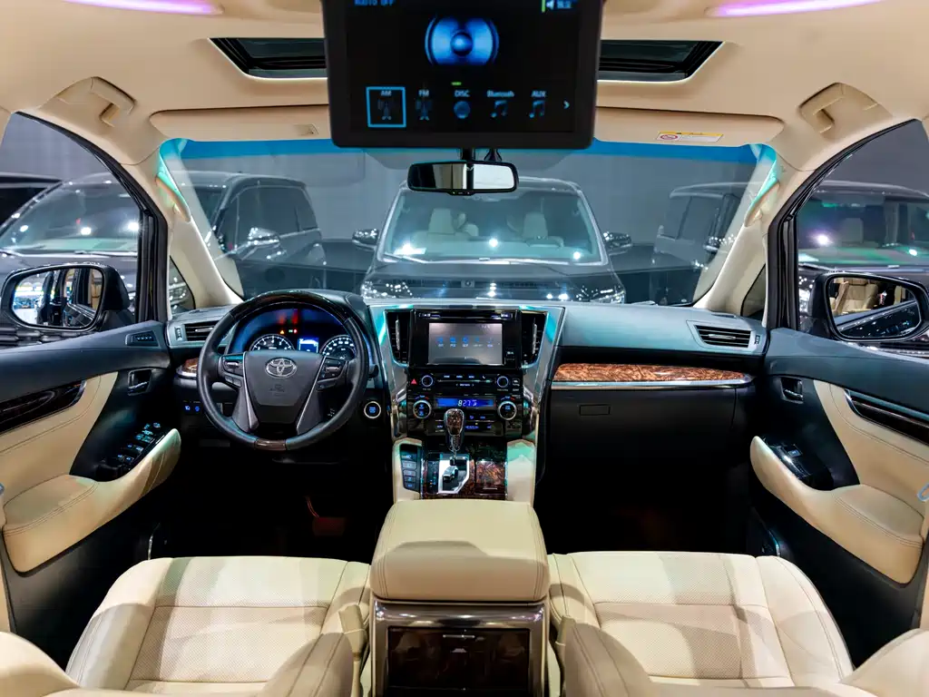 Toyota Alphard 2018 — фото 7