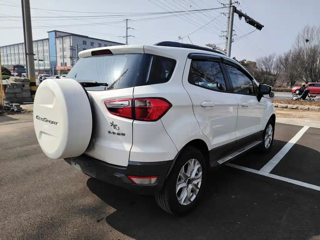 Ford Ecosport 2015 — фото 7