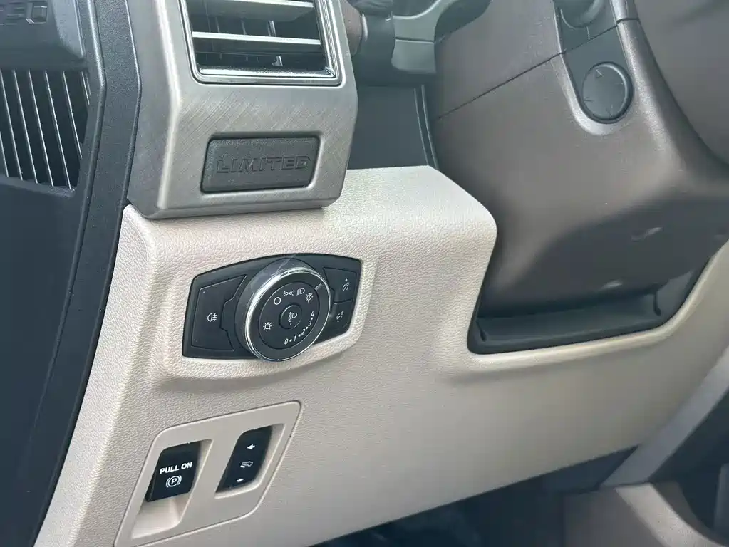 Ford F-150 Raptor 2021 — фото 20