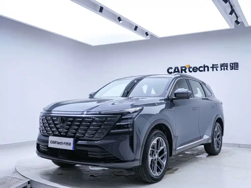 Changan CS75 PLUS 2025 — фото 12
