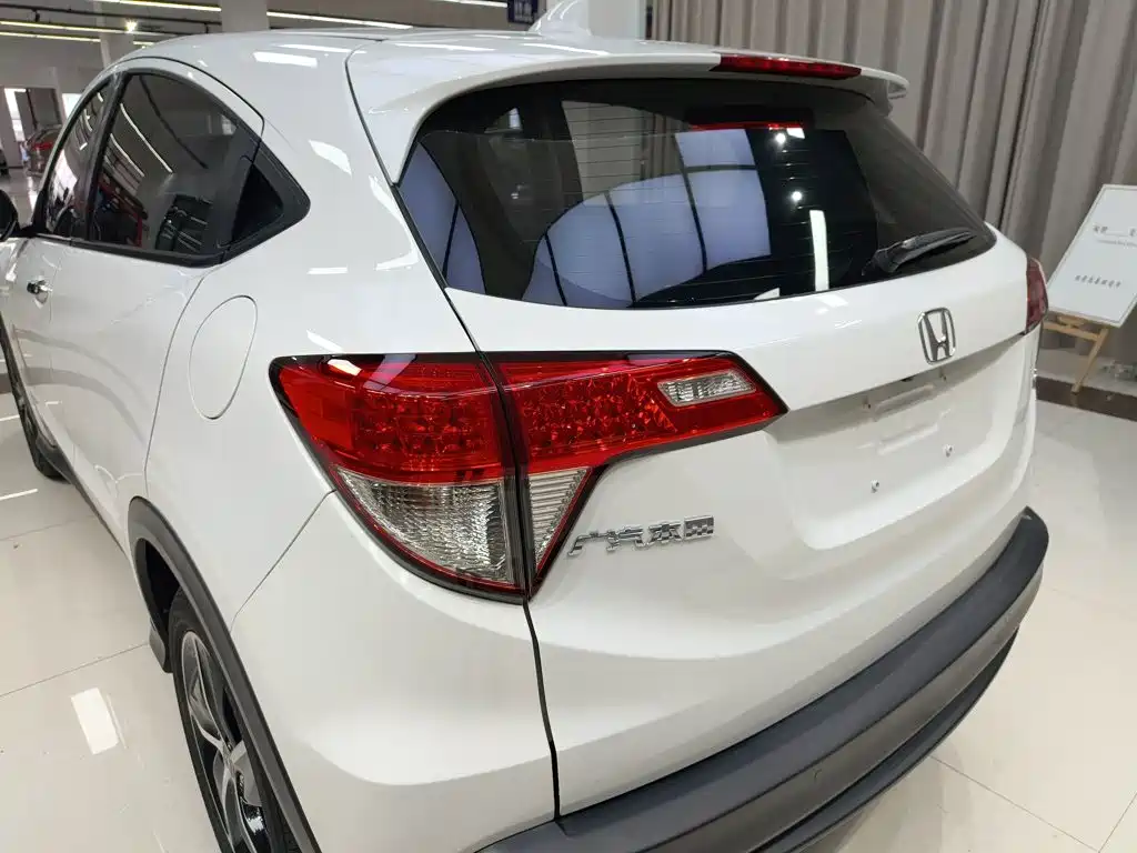 Honda Vezel 2020 — фото 25