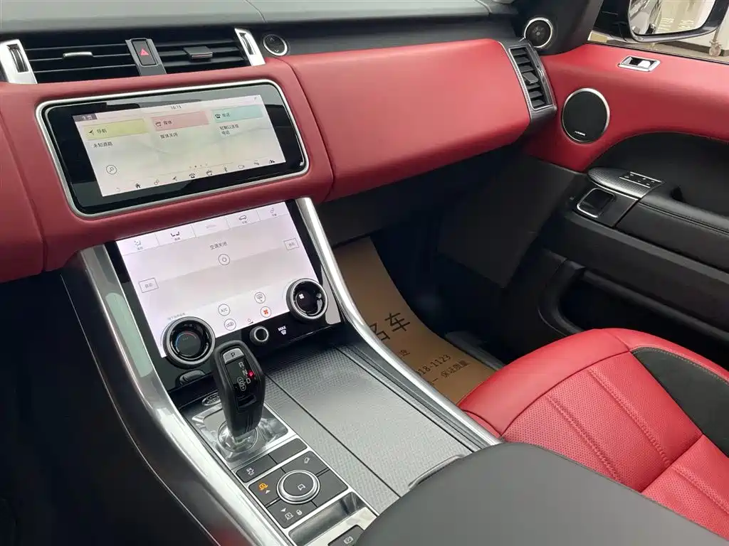 Land Rover Sport 2020 — фото 18