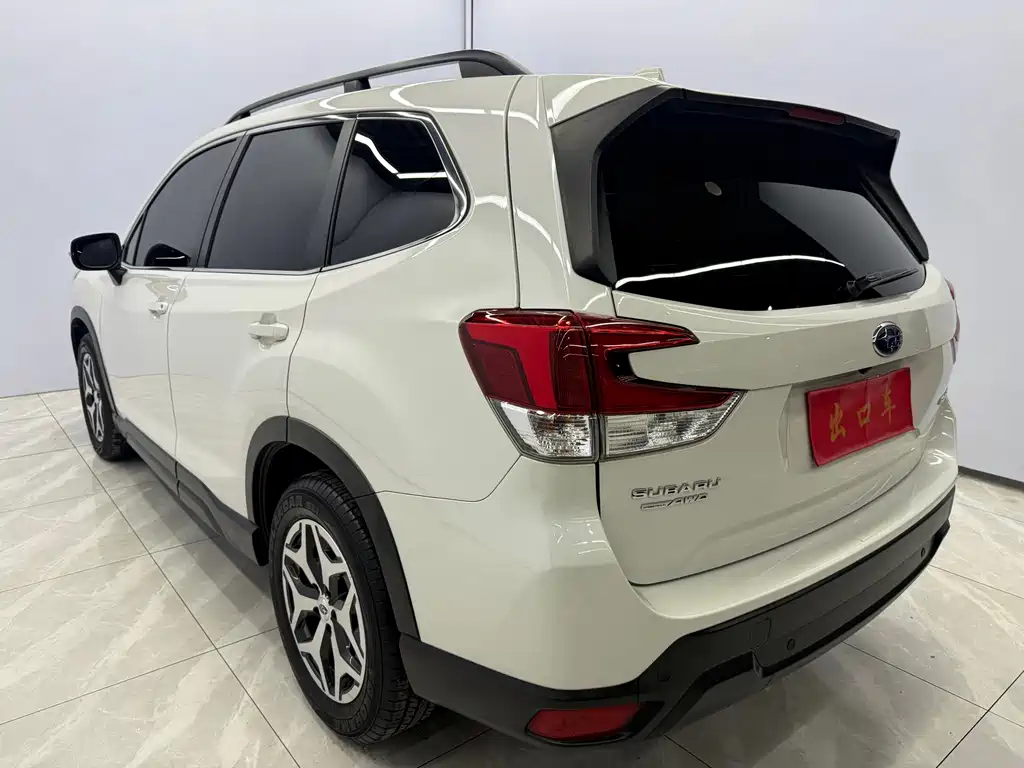 Subaru Forester 2021 — фото 6