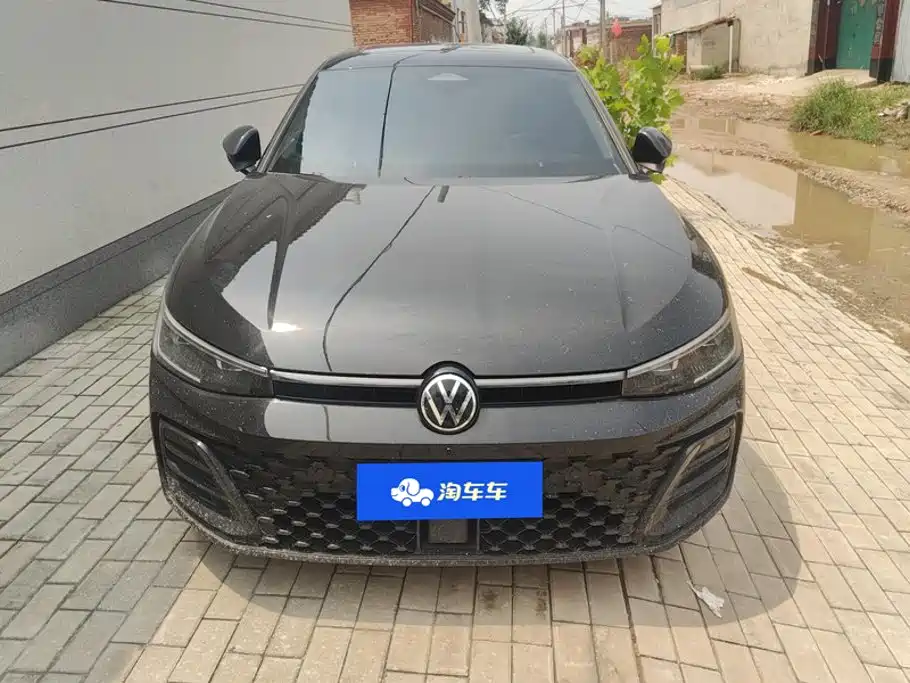 Volkswagen Passat 2025