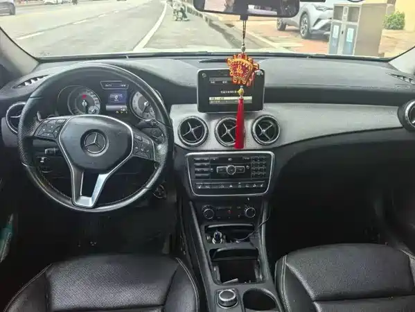 Mercedes-Benz GLA 2016