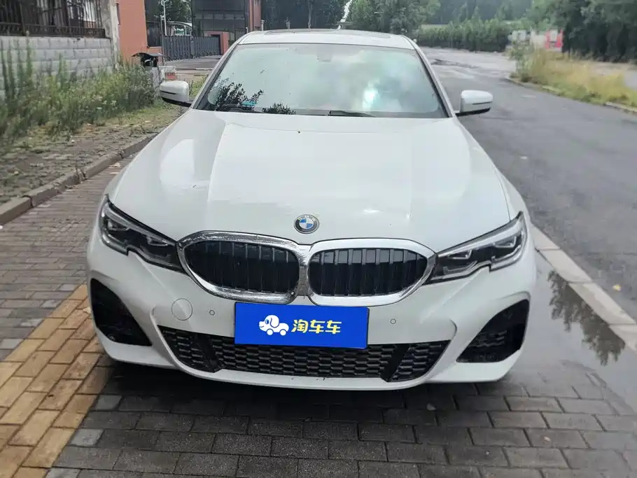 BMW 3 Series 2021