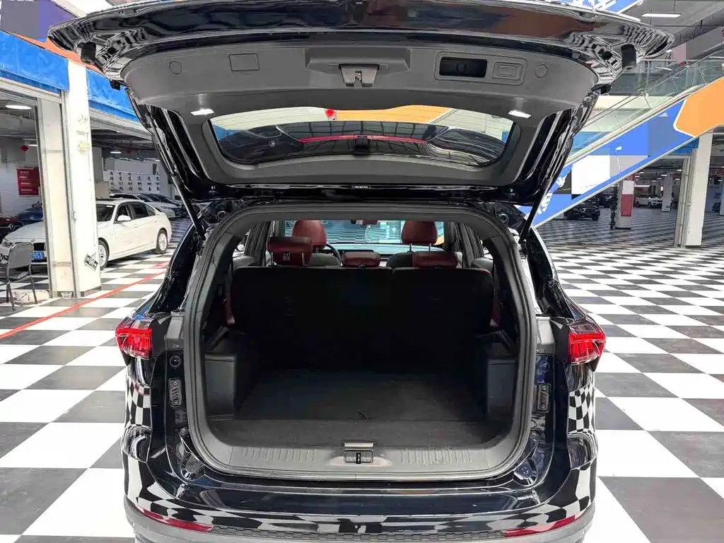Jetour X70 PLUS 2022 — фото 15