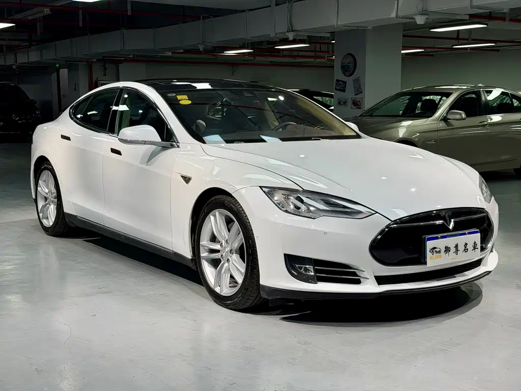 Tesla Model S 2016 — фото 3