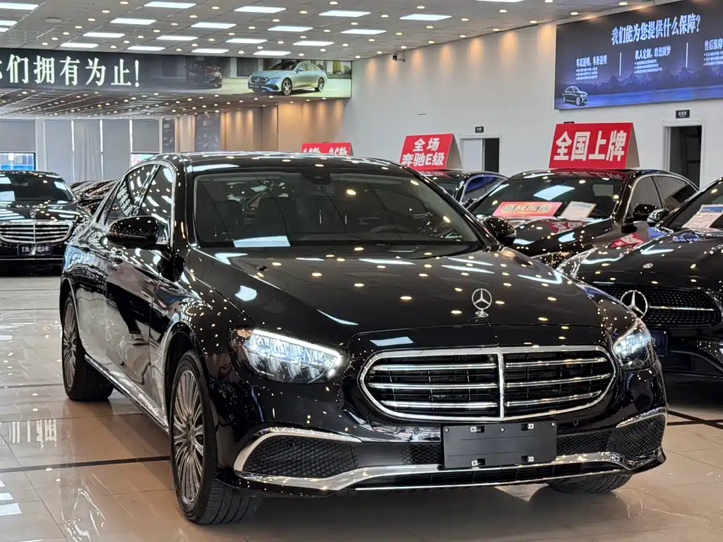 Mercedes-Benz E-Class 2023 — фото 3
