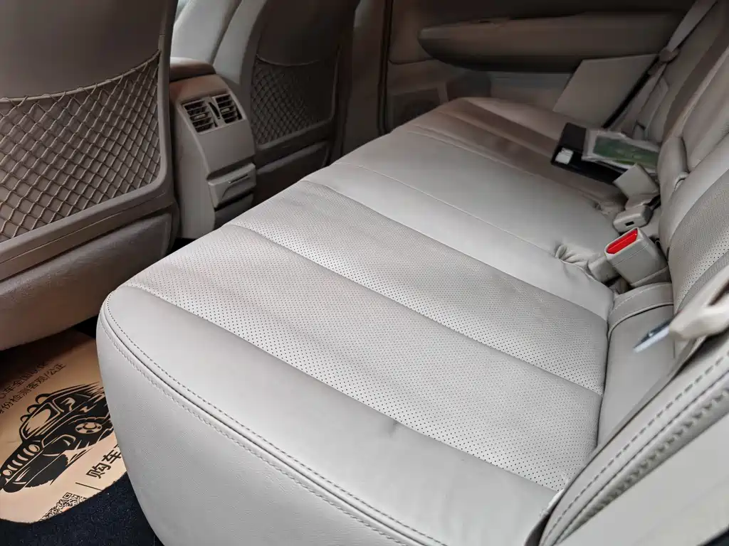 Subaru Outback 2011 — фото 31