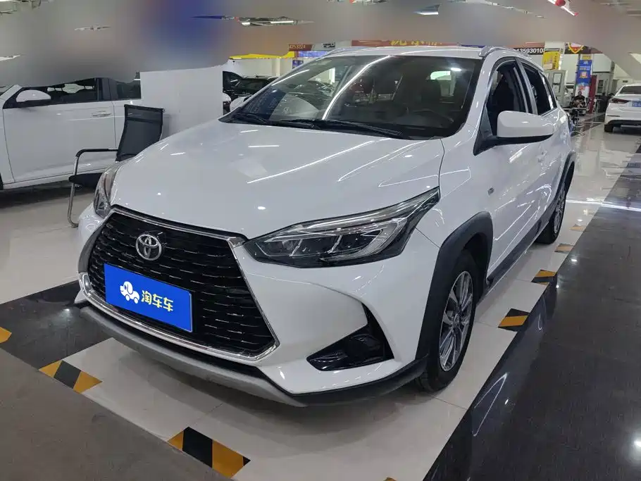 Toyota Yaris L 2021