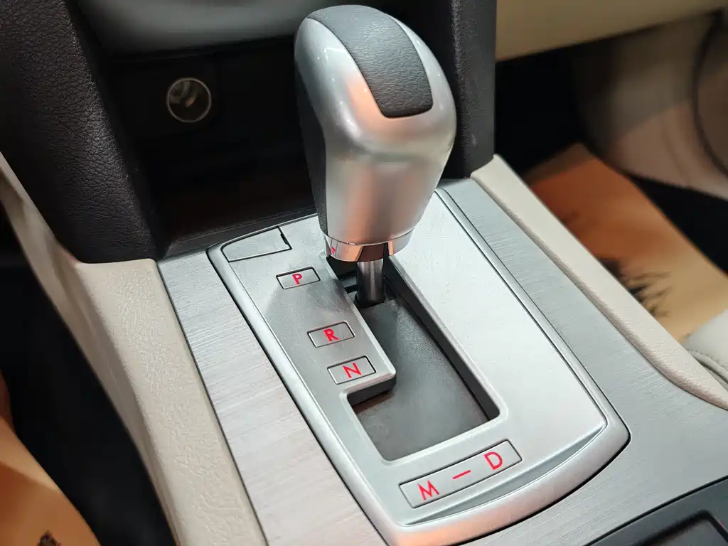 Subaru Outback 2011 — фото 26