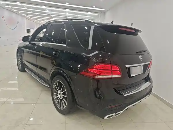 Mercedes-Benz M-Class 2015