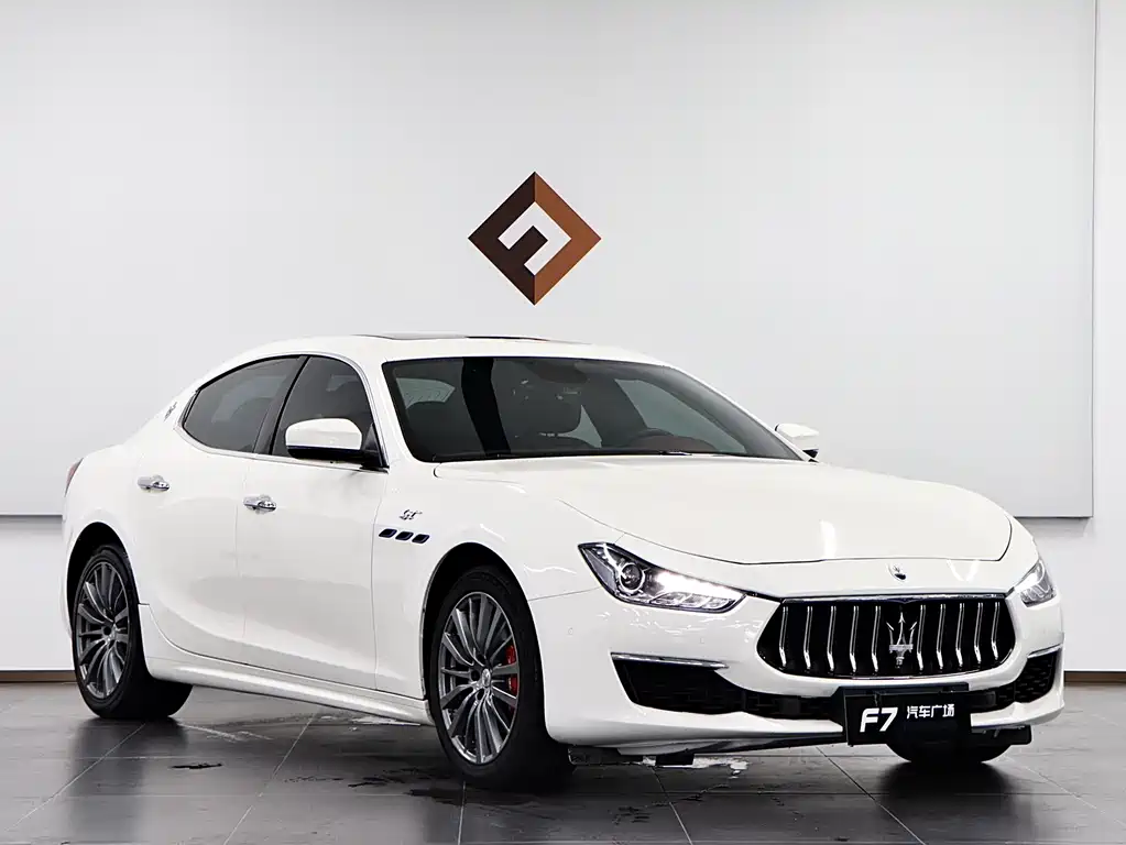 Maserati Ghibli 2022 — фото 3