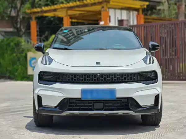 Lynk & Co 05 2022