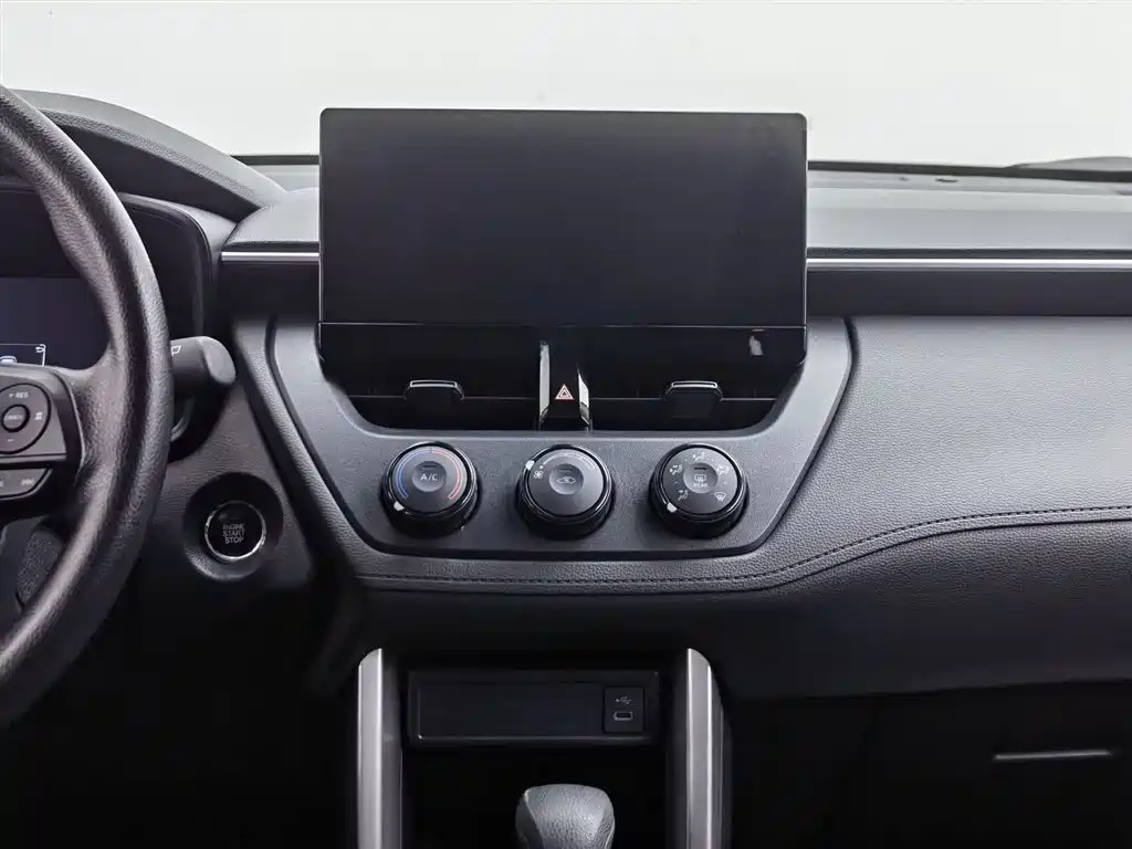 Toyota Corolla Cross 2024 — фото 12