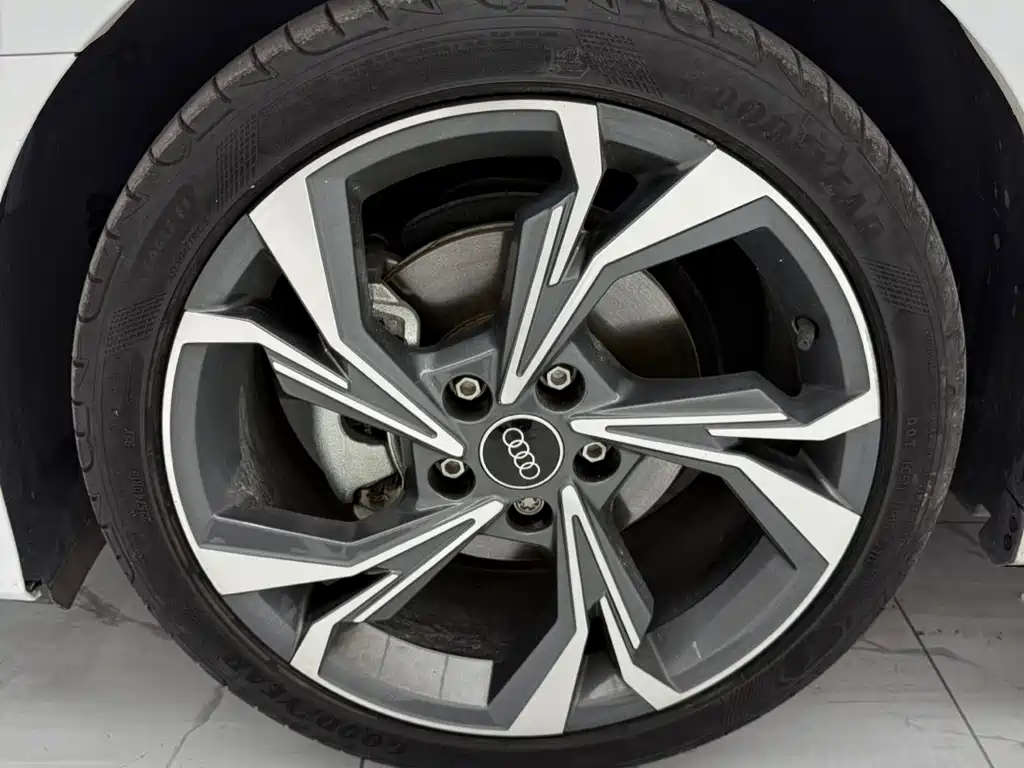 Audi A3 2022 — фото 18