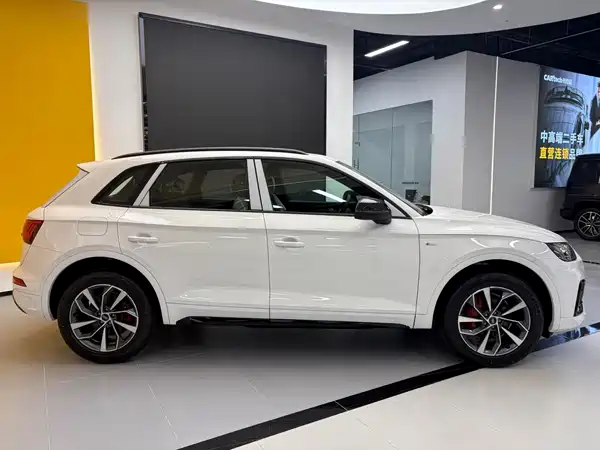Audi Q5L 2024