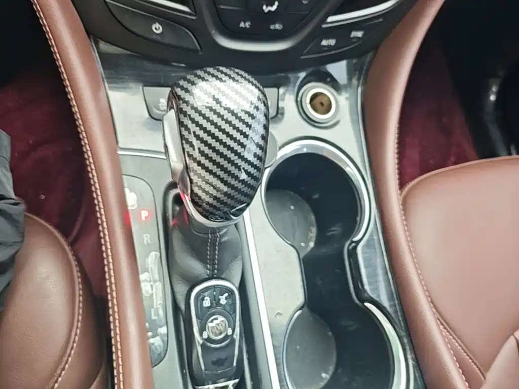 Buick Envision Plus 2018 — фото 14