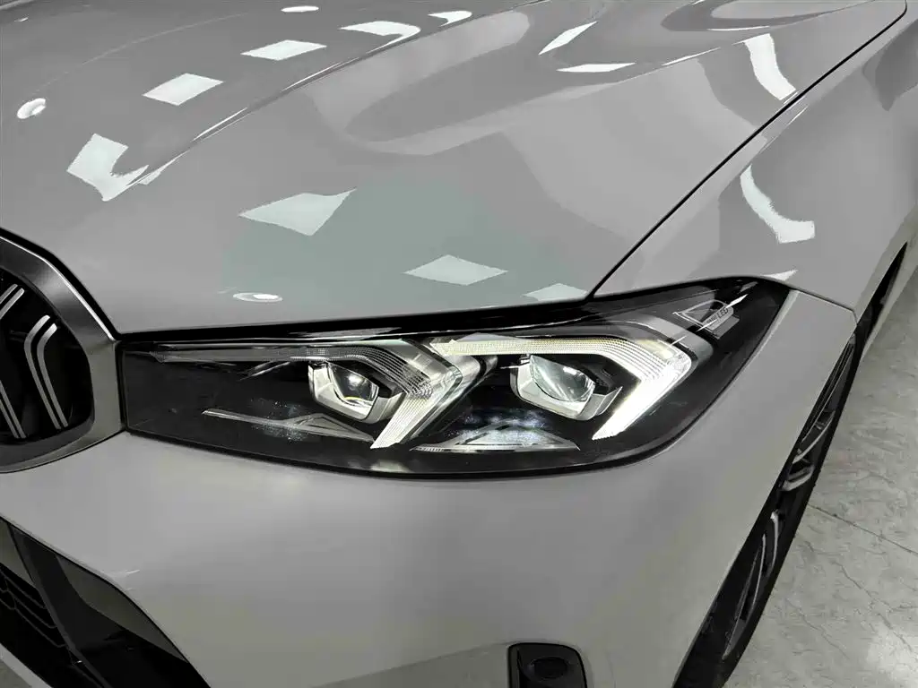 BMW 3 Series 2023 — фото 18