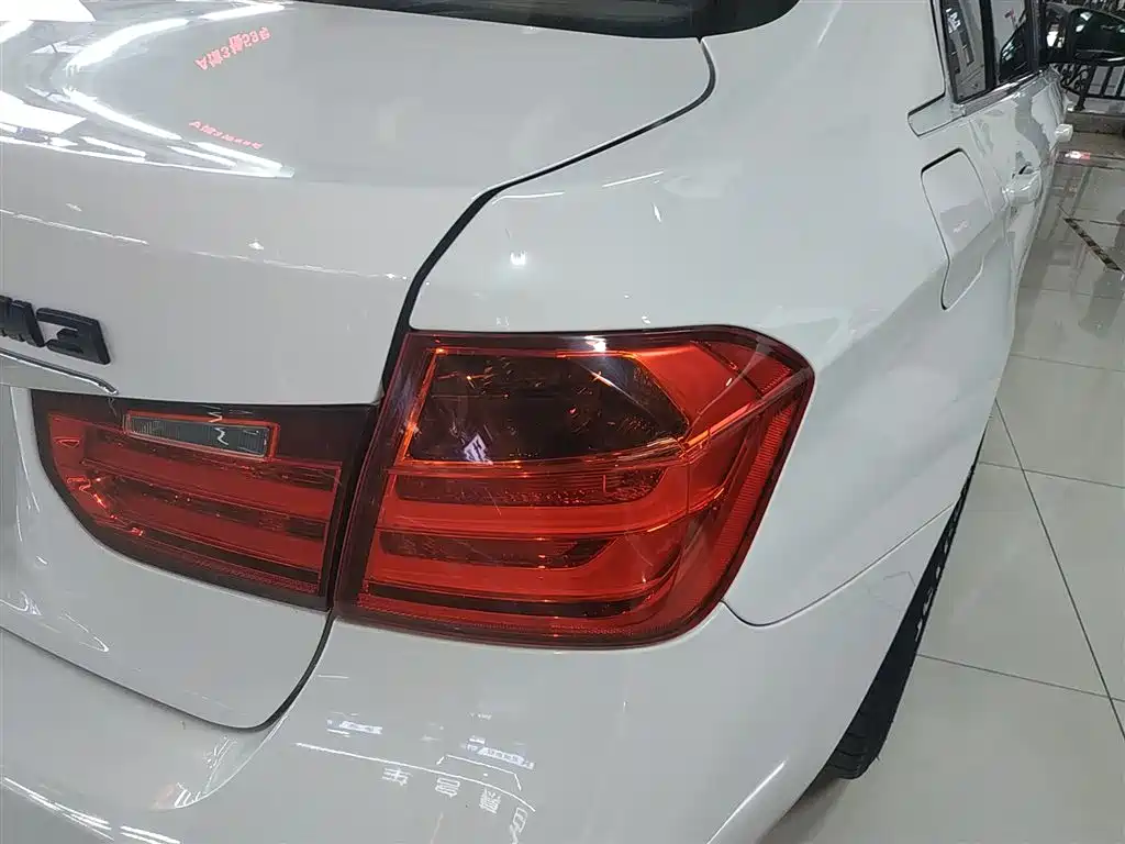 BMW 3 Series 2015 — фото 24
