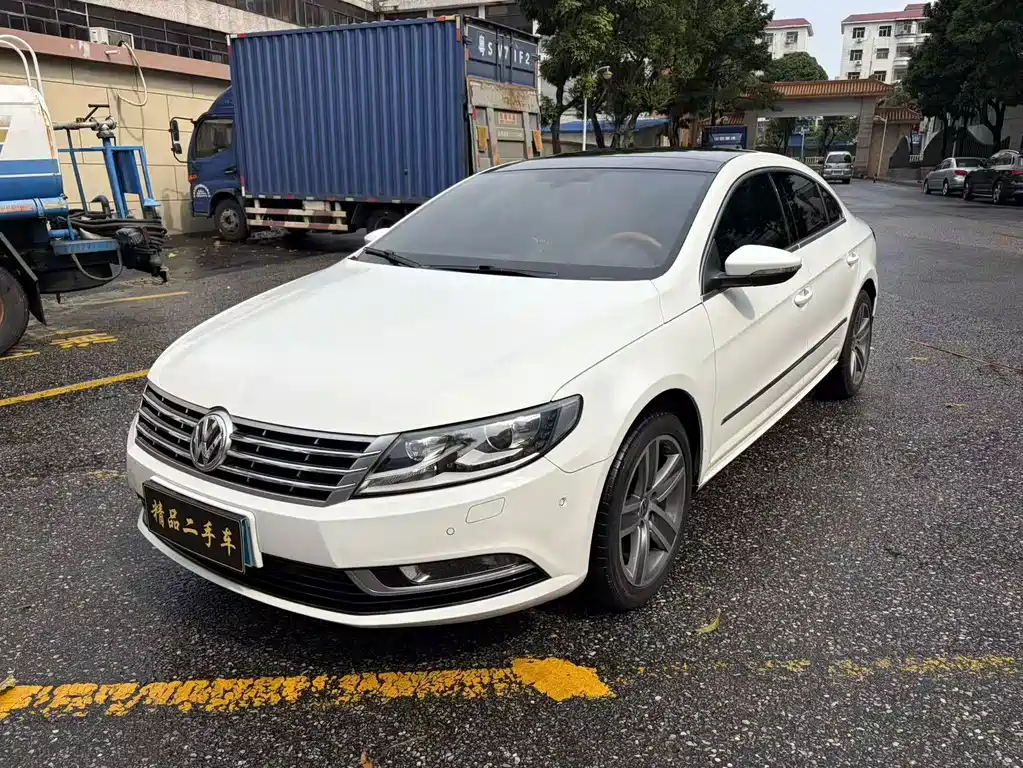 Volkswagen CC 2015 — фото 1