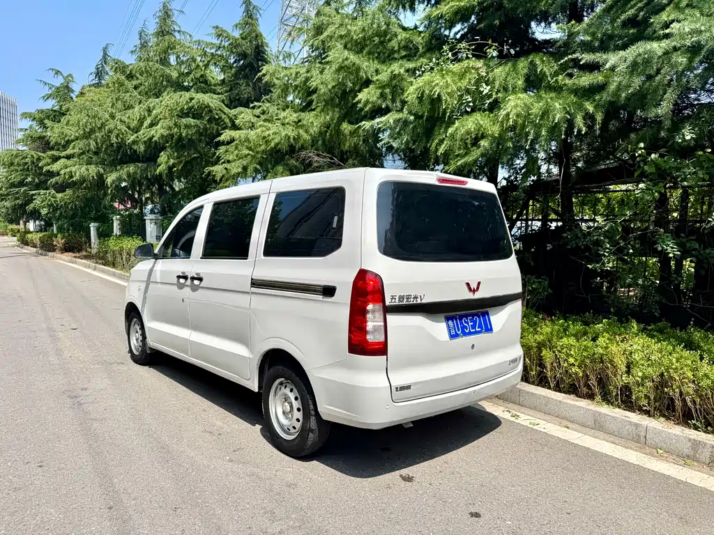 Wuling Hongguang V 2019