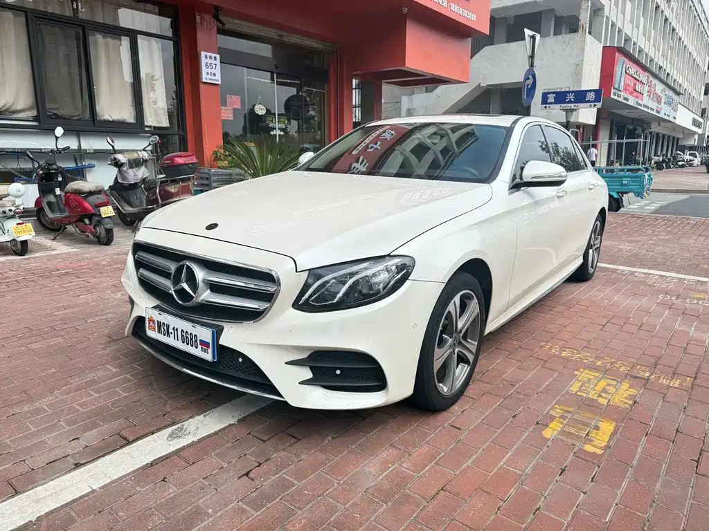 Mercedes-Benz E-Class 2019 — фото 1